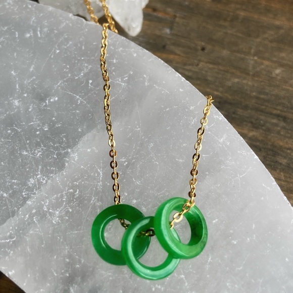 IMPERIAL JADE DAINTY GOLD TRIO RING CHARM NECKLACE - Picture 2 of 9